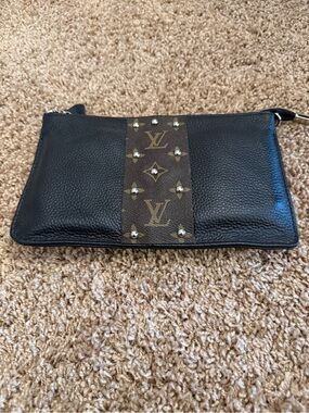 Louis Vuitton Black Leather Wristlet with Brown Monogram Panel